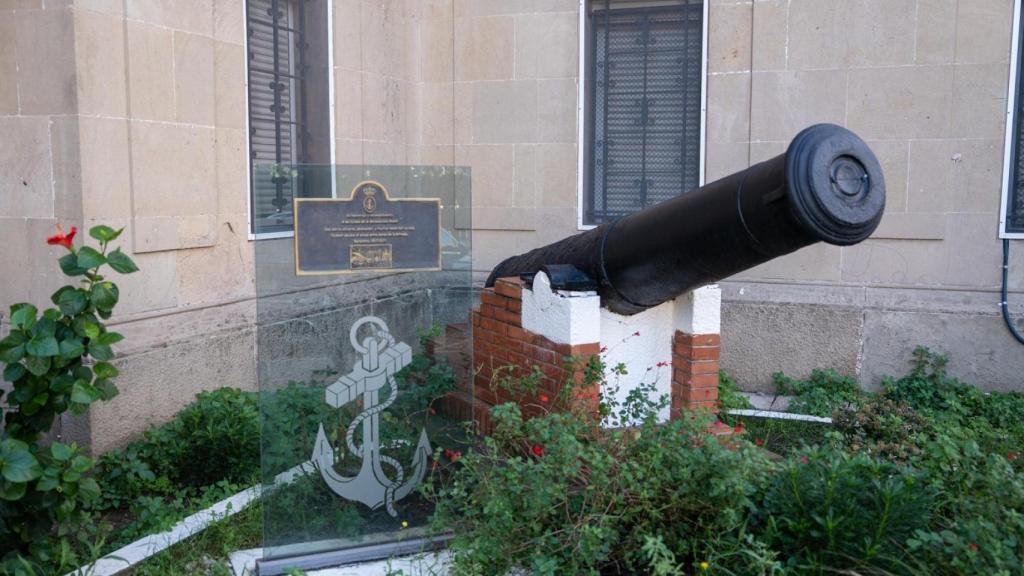 Homenaje a los fallecidos durante el desarrollo de la flota de la Armada Española en la Comandancia Naval de Barcelona