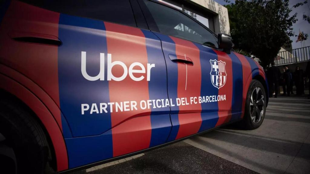 Tito Álvarez y Élite Taxi preparan una nueva protesta contra la alianza entre Uber y el Barça en Montjuïc