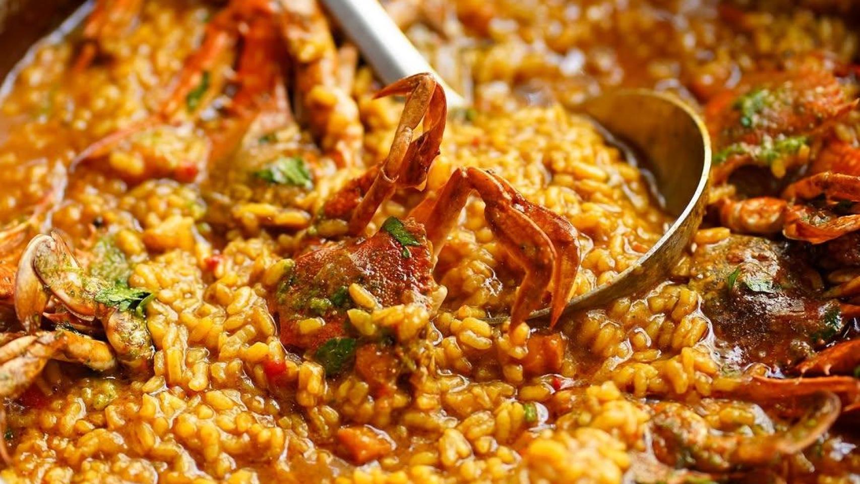 Arroz meloso con cangrejo azul
