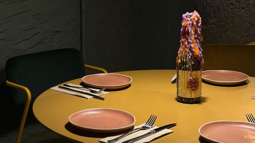 Interior del restaurant Salsa Streed Food del carrer Muntaner de Barcelona