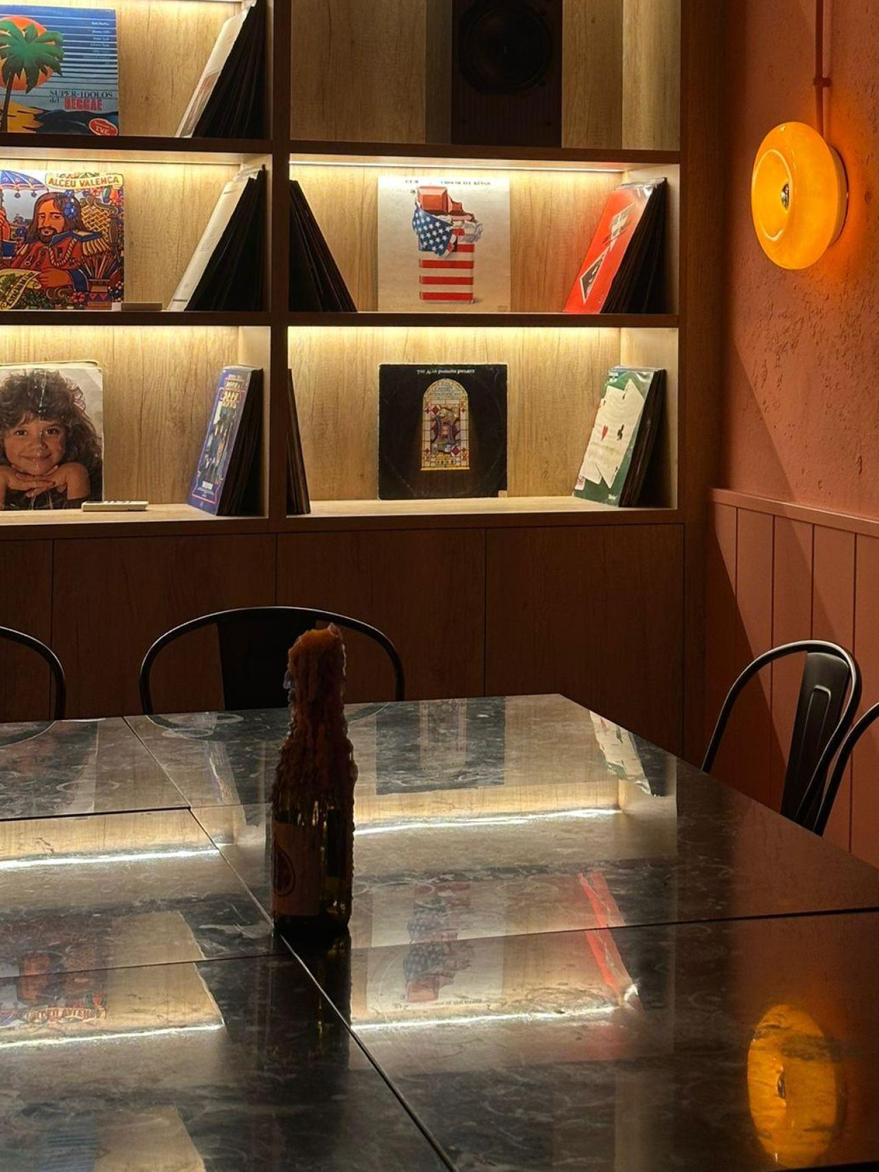 Interior de la salsa de esdeveniments del restaurant Salsa Street Food de Barcelona