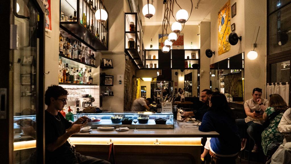 Bar Pimentel, la taberna de Grup Amiks en el barrio del Born