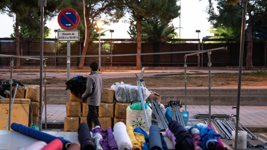 Una de las paradas en el mercadillo de Sant Adrià de este martes