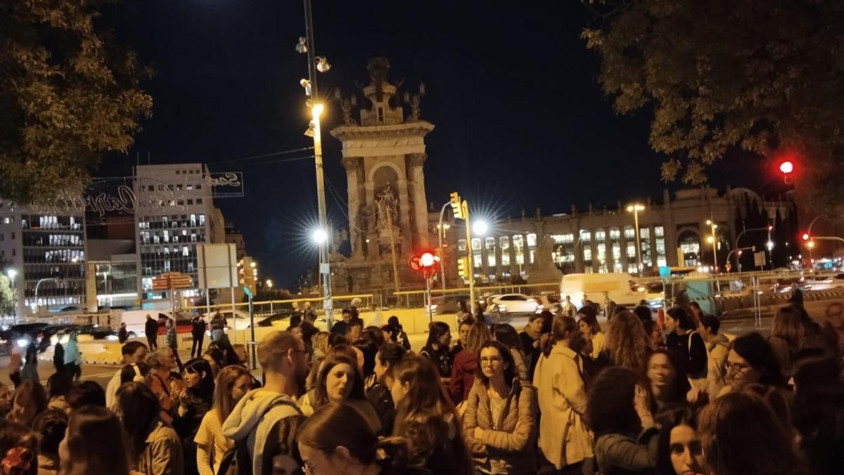 Maestras y educadoras de las escuelas infantiles se manifiestan en Barcelona