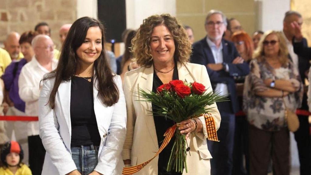 Irene Reus juntament amb l'alcaldessa de Viladecans Olga Morales