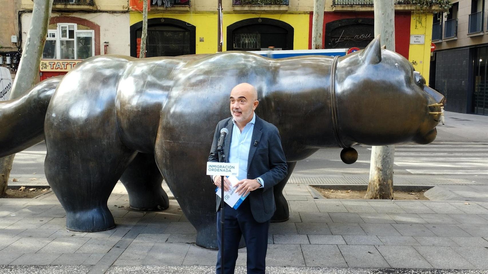 Sirera (PP) propone que el informe de arraigo en Barcelona incluya un apartado de actitud cívica