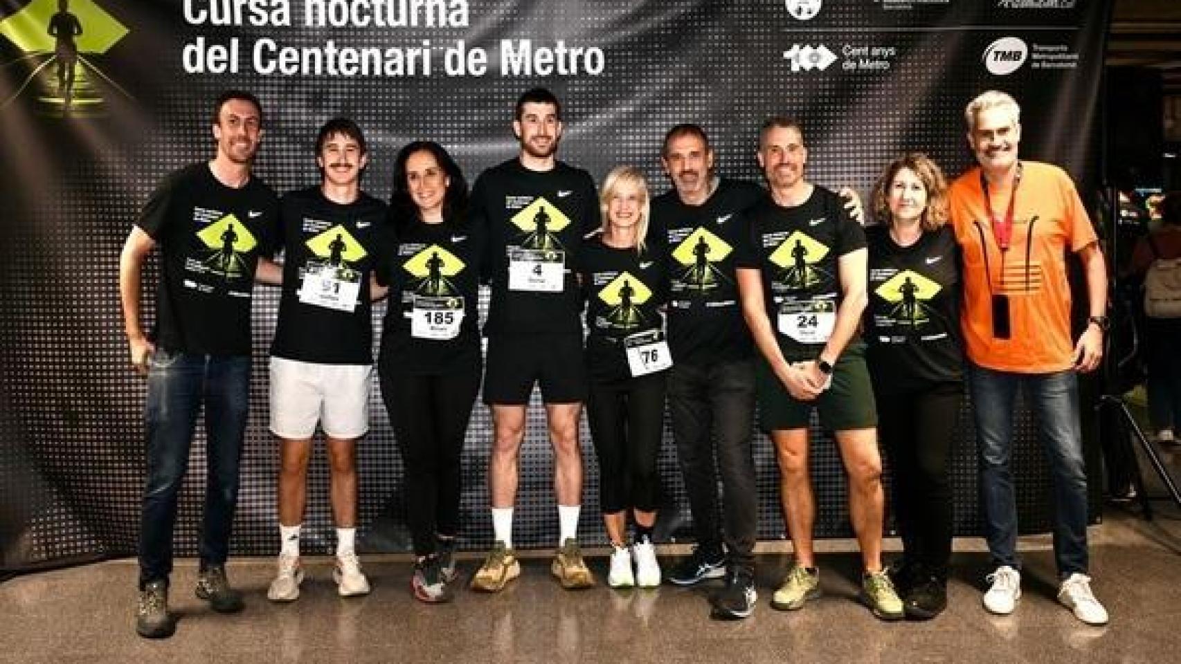 Los corredores llenan los túneles del metro de Barcelona
