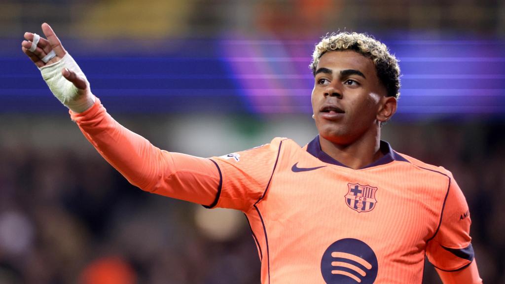 Lamine Yamal celebra su gol en el Brujas-Barça