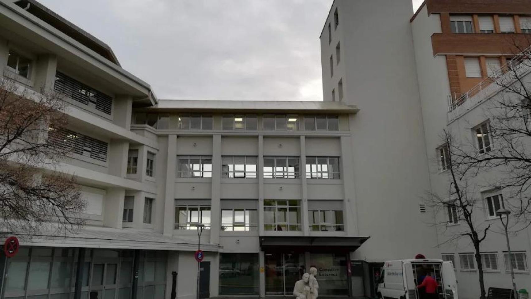 Exterior del edificio VII Centenari del Hospital Parc Taulí