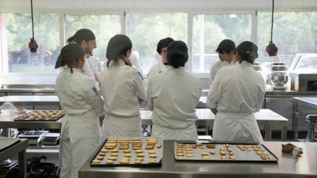 Alumnos del Institut de Gastronomia i Restauració de Barcelona