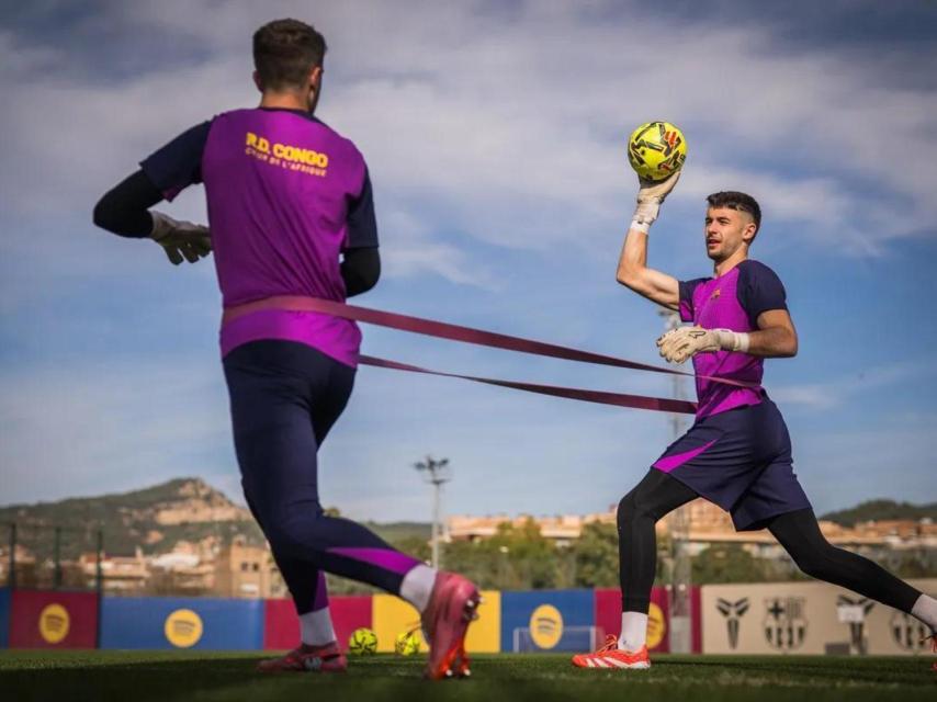 Joan García se entrena tras la victoria del Barça ante el Celta