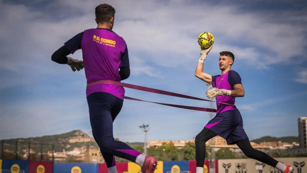 Joan García se entrena tras la victoria del Barça ante el Celta