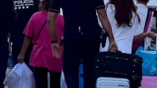 Desalojado un piso okupado en el barrio de la Mora de Badalona tras varios días de tensión con los vecinos