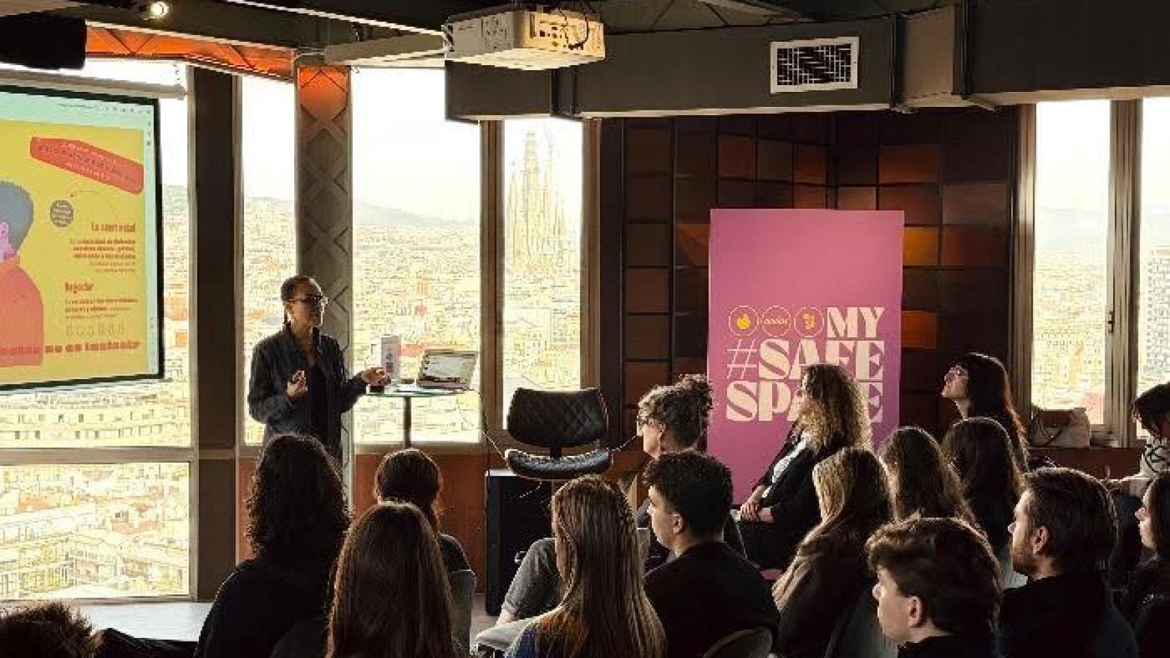 La sesión de ‘MySafeSpace’ en Barcelona, una una iniciativa para prevenir las violencias digitales