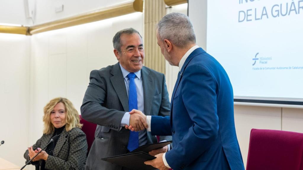 Jaume Collboni durant la signatura de l'acord