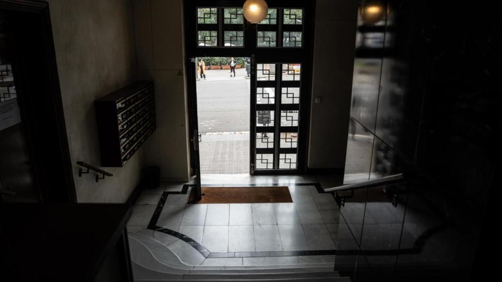 Portería de una edificio en Les Corts