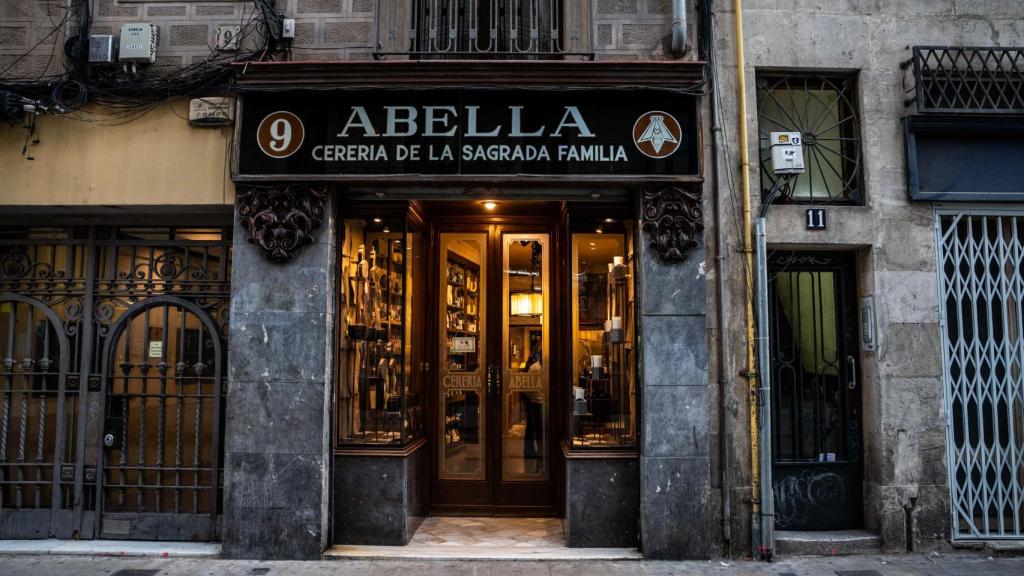 Façana de la Cereria Abella, al Raval