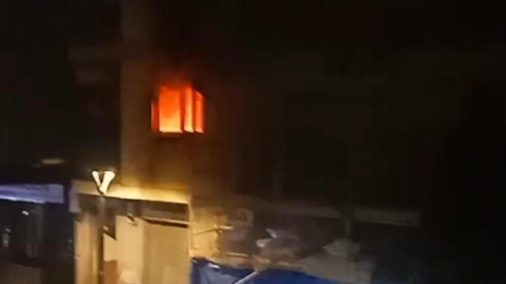 Fuego en el piso de La Salut, en Badalona
