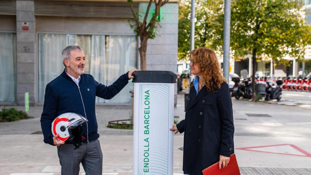 Jaume Collboni y Laia Bonet presentan el programa de ayudas de 600 para desguazar ciclomotores de combustión