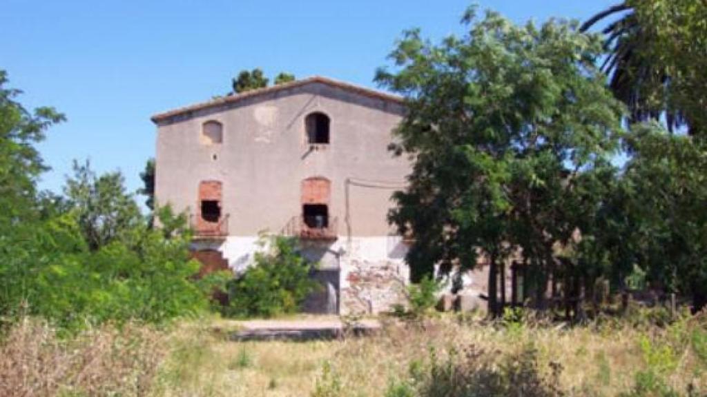 La masía de Cal Monés en El Prat de Llobregat