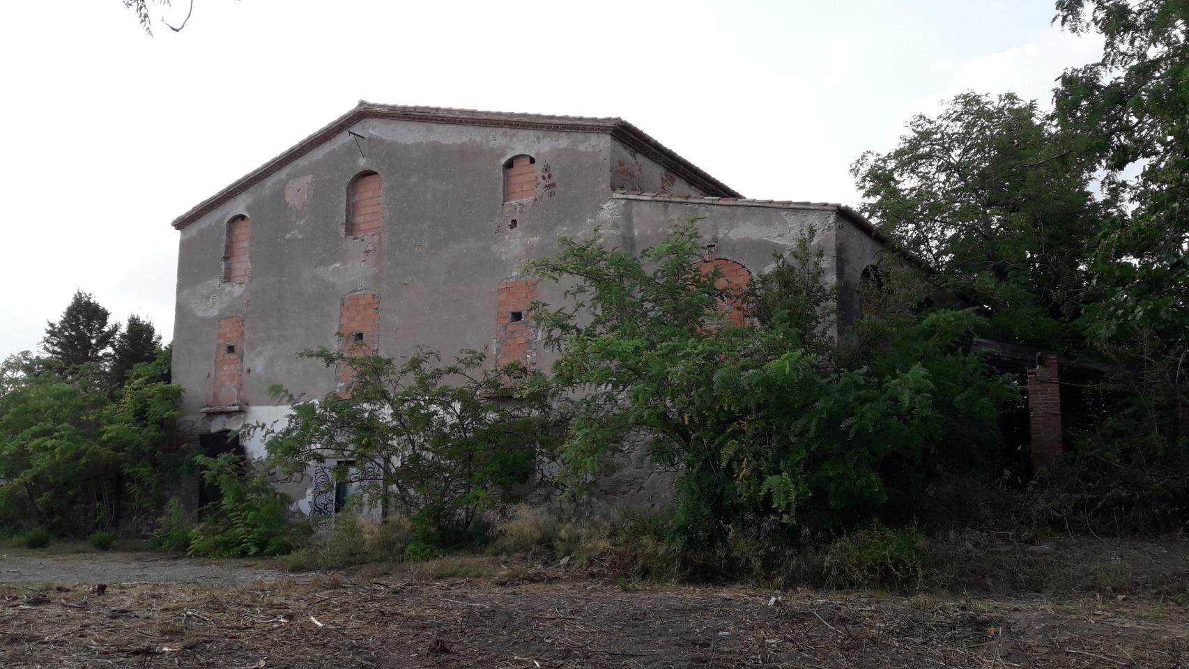 La masía de Cal Monés en El Prat de Llobregat