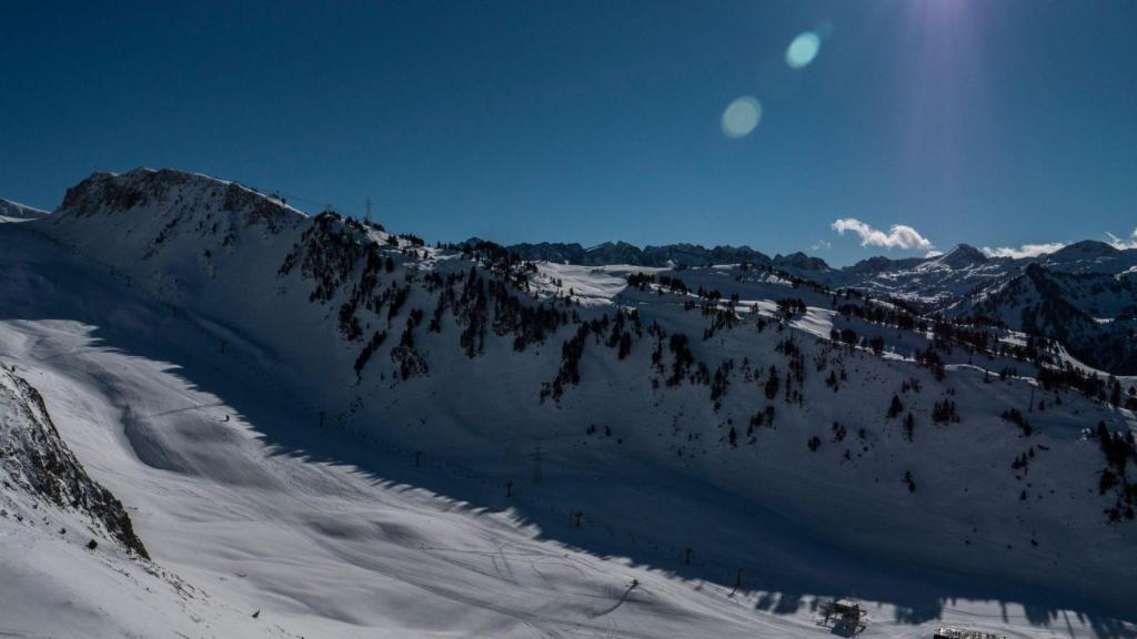 Estació d'esquí en imatge d'arxiu