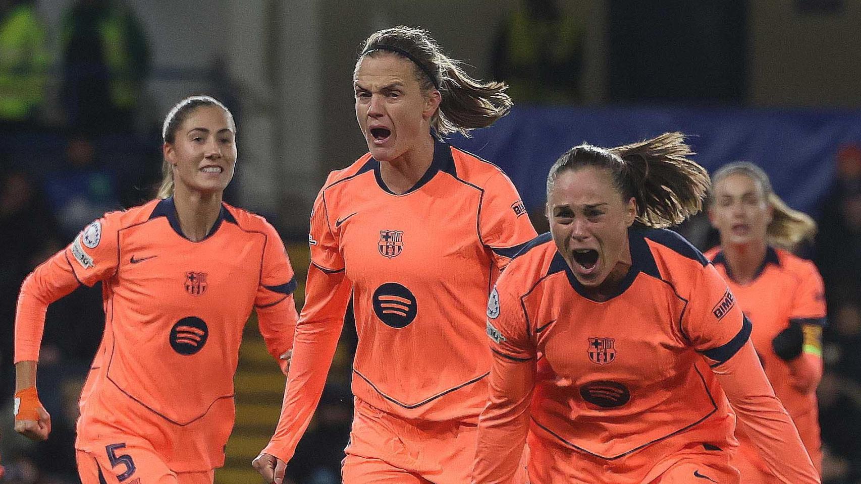 Ewa Pajor celebra el gol del empate en el Chelsea-Barça Femenino