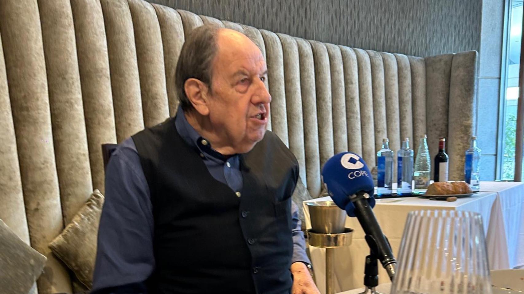 El actor Josep Maria Pou, en la entrevista con la Cadena Cope y 'Metrópoli'