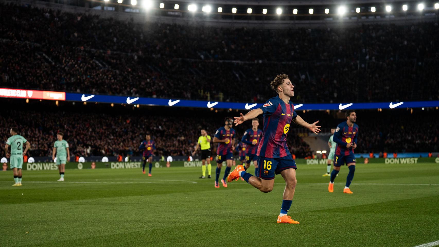 Fermín López celebra su gol ante el Athletic en el Camp Nou