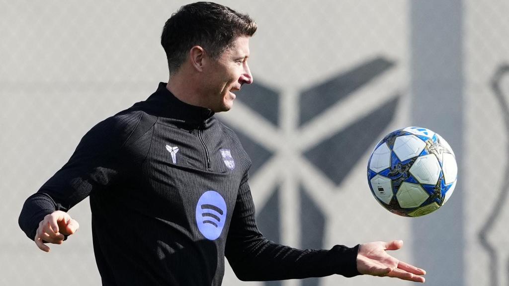 Robert Lewandowski, en el entrenamiento previo al Chelsea-Barça