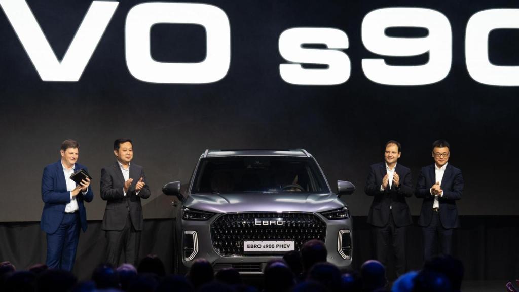 El Ebro s900 PHEV, el nuevo buque insignia de la compañía catalana