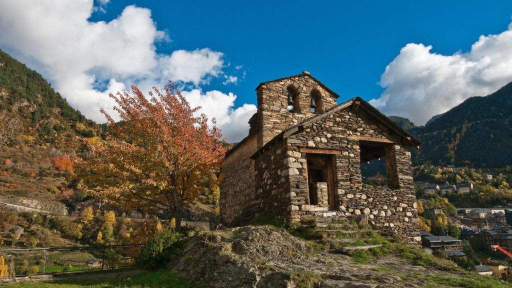 Iglesia de Sant Romà de les Bons