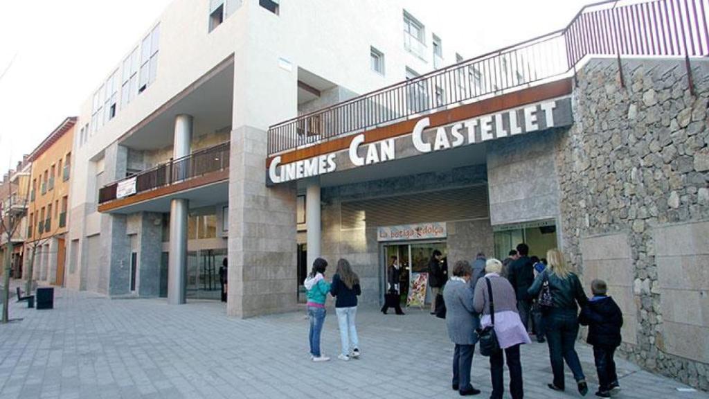 Los cines municipales de Can Castellet de Sant Boi de Llobregat en una imagen de archivo