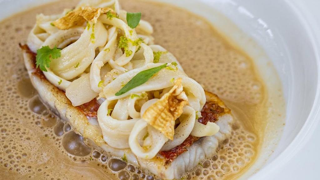 Salmonete y espardeñas con suquet