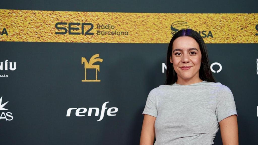 La cantant Valeria Castro posant a la catifa vermella dels Premis Ondas 2025