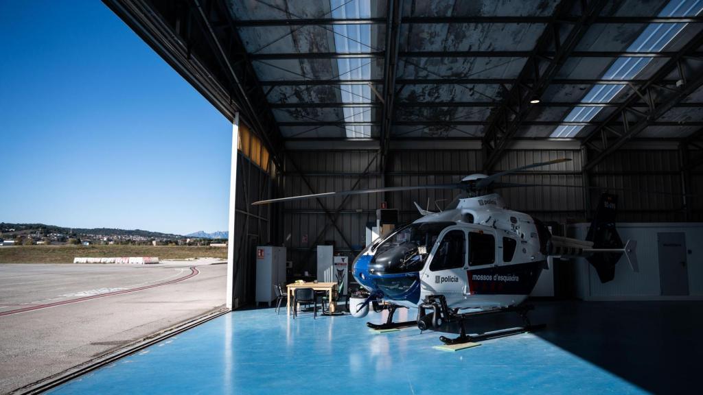 Hangar de helicópteros de la Unitat Central d'Helicòpters de los Mossos d'Esquadra