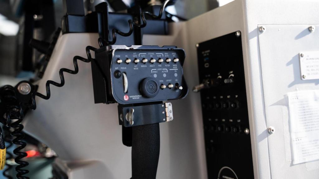 Interior de uno de los helicópteros de la Unitat Central d'Helicòpters de los Mossos d'Esquadra