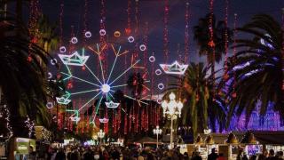La noria de la feria de Navidad del Port de Barcelona EUROPA PRESS