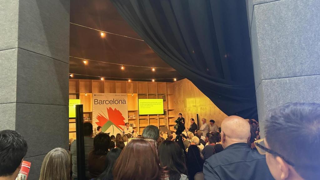 Asistentes a la charla con Javier Cercas, en la FIL de Guadalajara