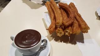 Churros con chocalete