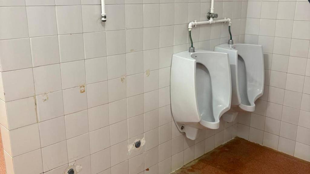 Desperfectos en el Josep Carner