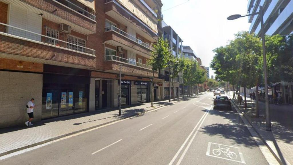 La calle Santa Eulàlia donde ha tenido lugar el crimen machista en L'Hospitalet