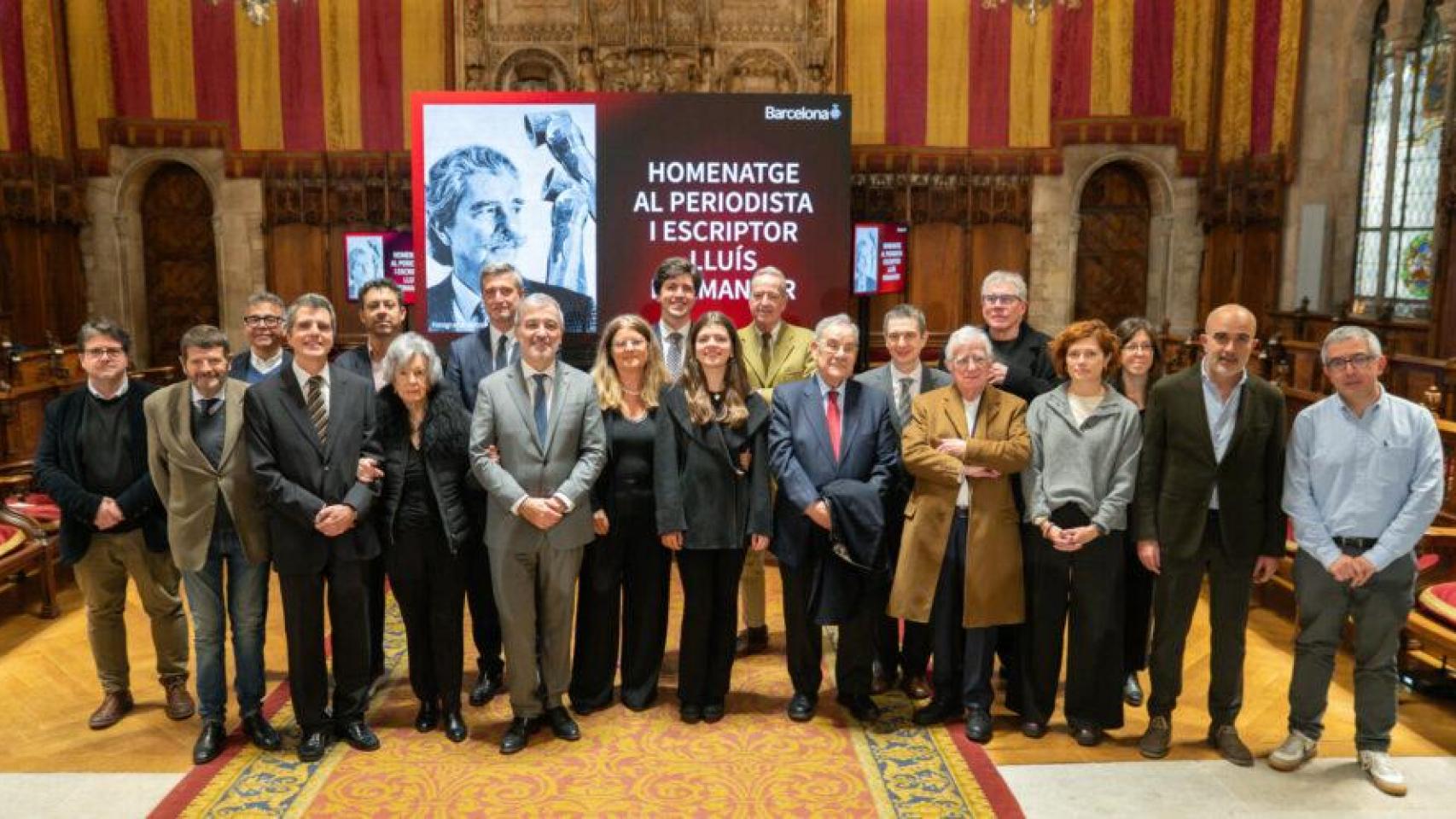 Acto homenaje para otorgar la Medalla de Oro de la ciudad de Barcelona al periodista de 'La Vanguardia' Lluís Permanyer