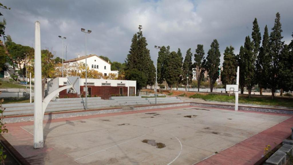 Espai interior de Can Sellarès de Viladecans en el seu estat actual