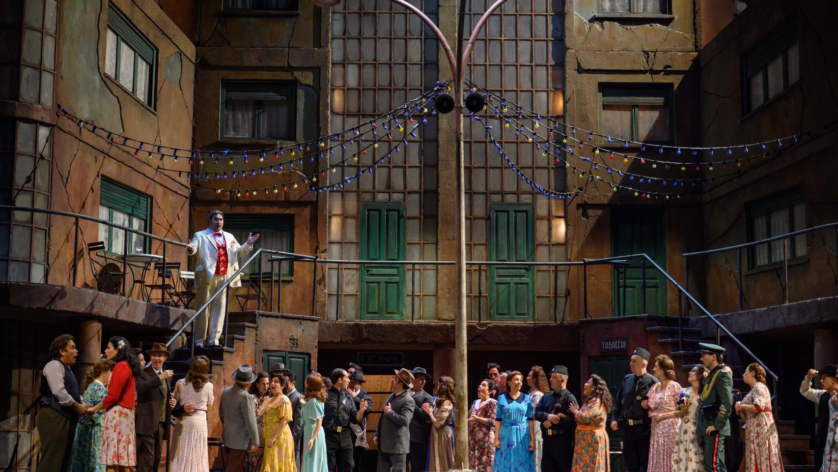 Escena de 'L'elisir d’amore', en el Liceu