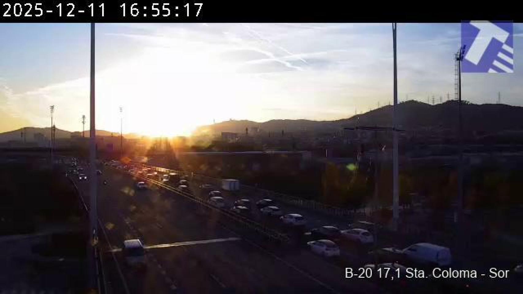 Vista del tráfico reanudado en la B-20