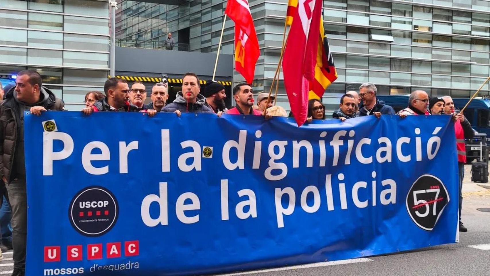 Mossos d'Esquadra en la manifestación de hoy