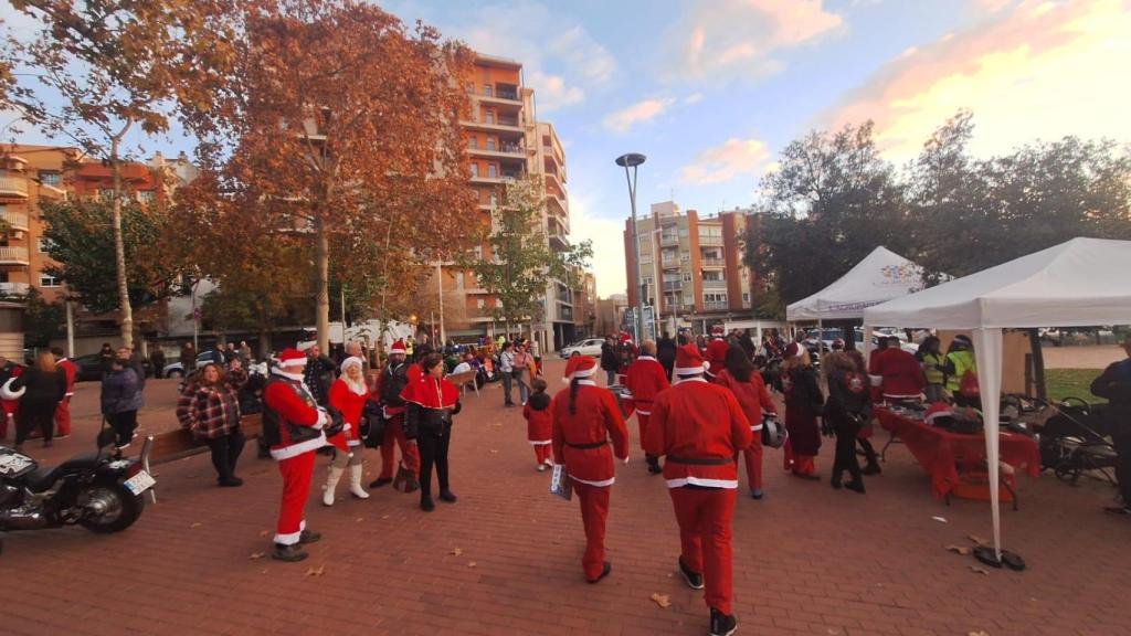 Celebración de la V Papanoelada Motera de Santa Coloma