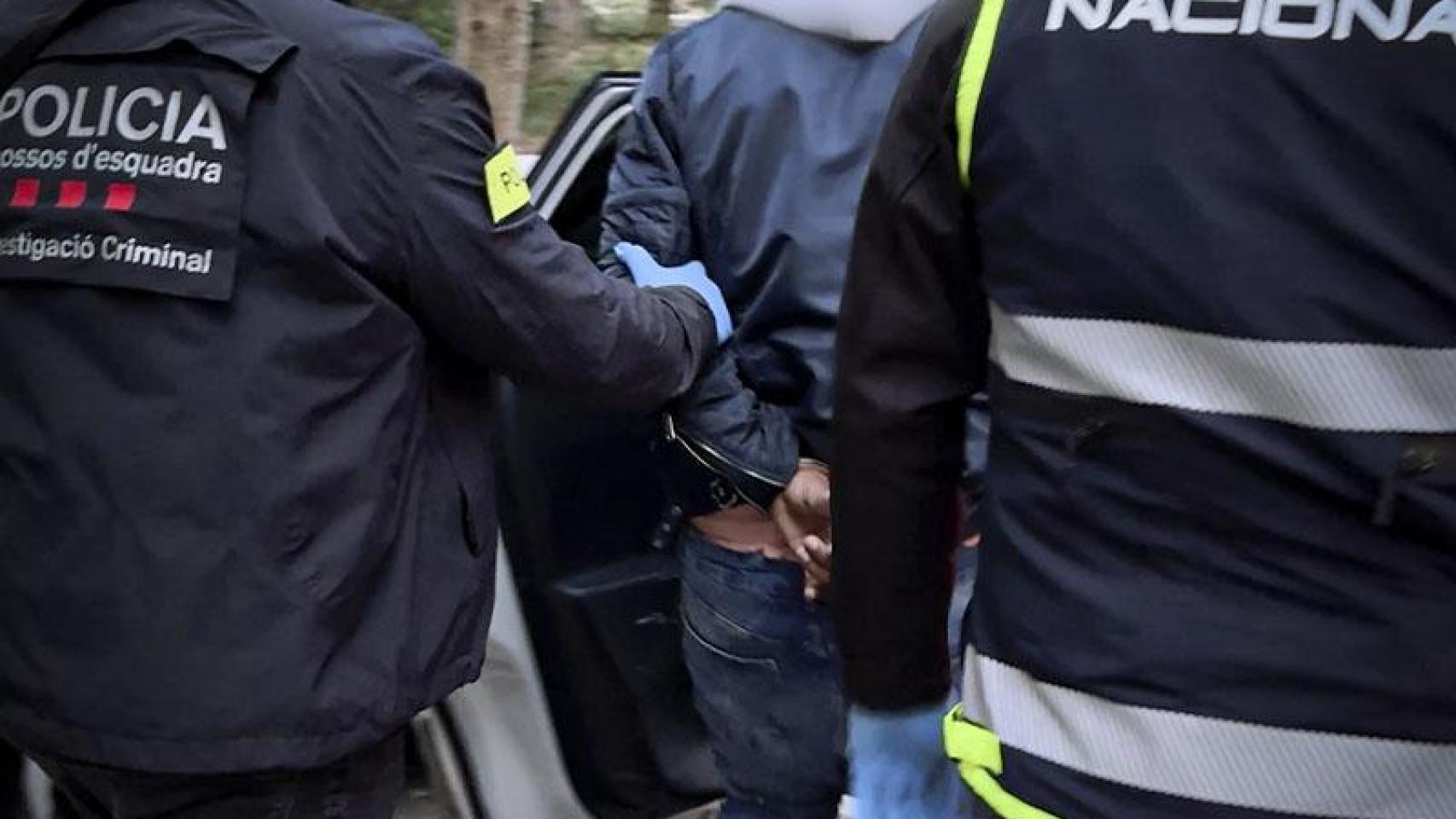 Miembro de los Trinitarios detenido por los Mossos d'Esquadra y la Policía Nacional