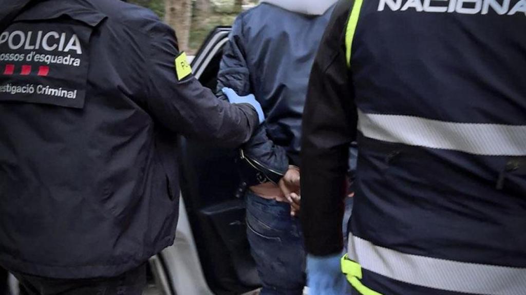 Miembro de los Trinitarios detenido por los Mossos d'Esquadra y la Policía Nacional